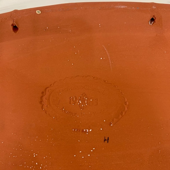 MacKenzie-Child’s Aalsmeer Ruffled Platter - Picture 10 of 15